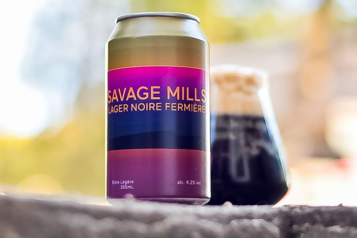 Savage Mills de Lager Noire de Robin Naturelle : Revue de bière